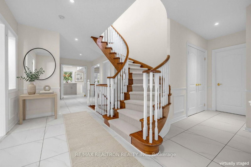 10 MACRILL Road