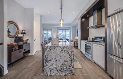 12 Genuine Lane • Richmond Hill, ON photo 8