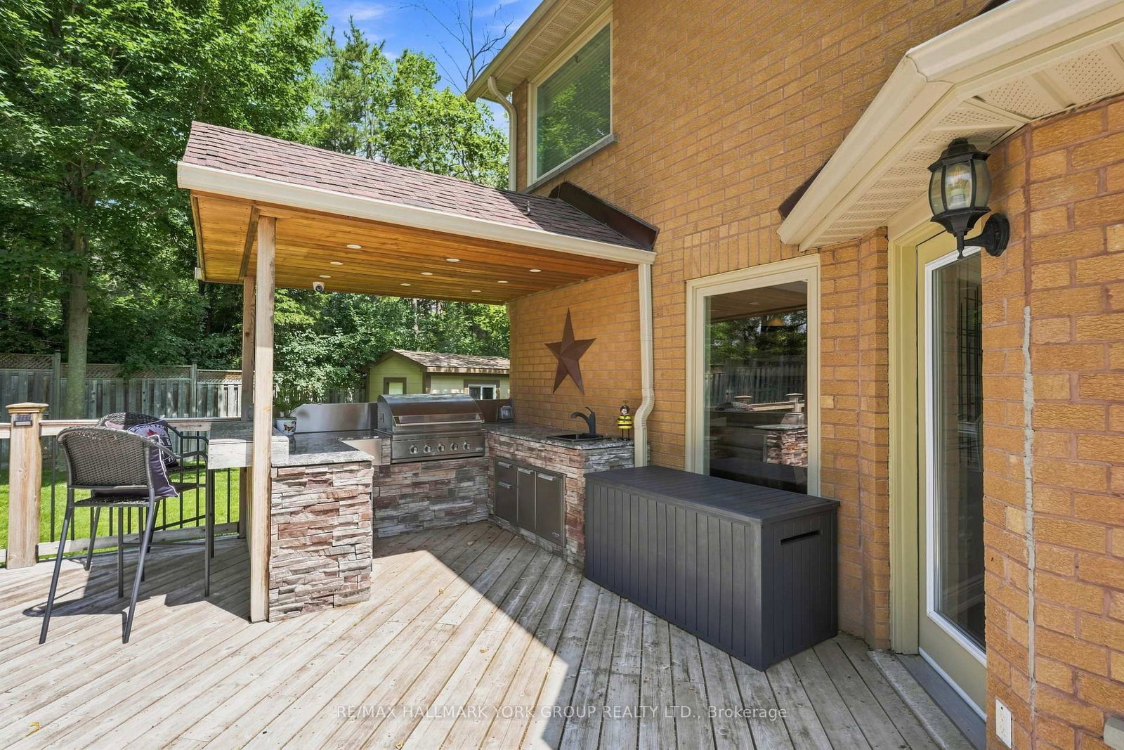 111 Whispering Pine Trail • Aurora, ON photo 38
