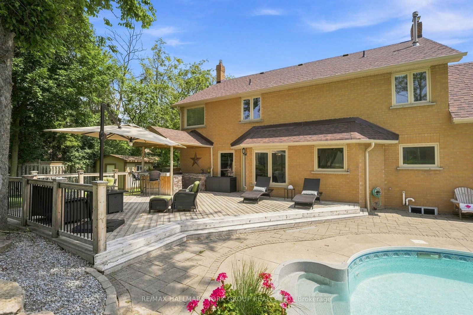 111 Whispering Pine Trail • Aurora, ON photo 39
