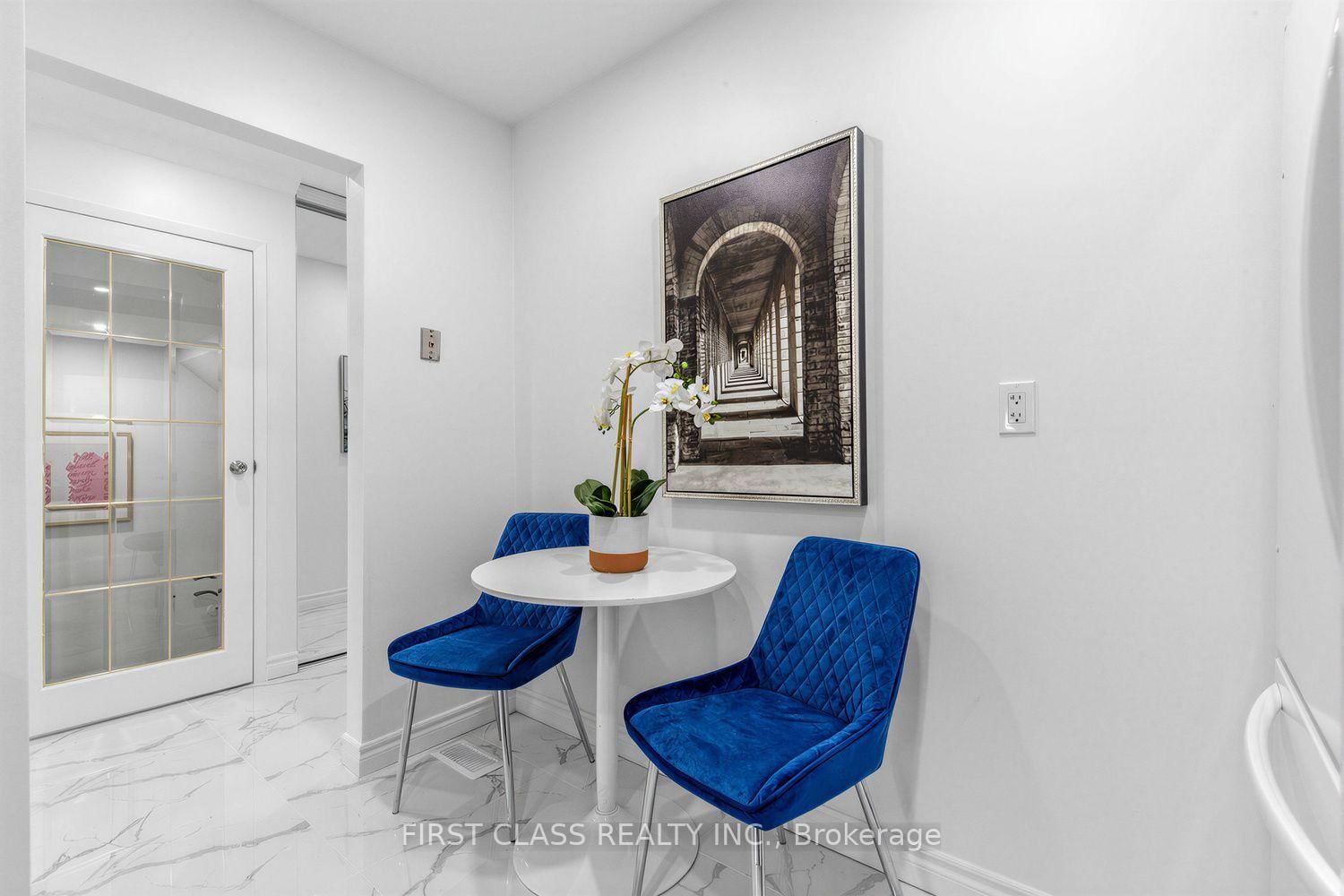16 Woodglen Way • #8 • Markham, ON photo 13