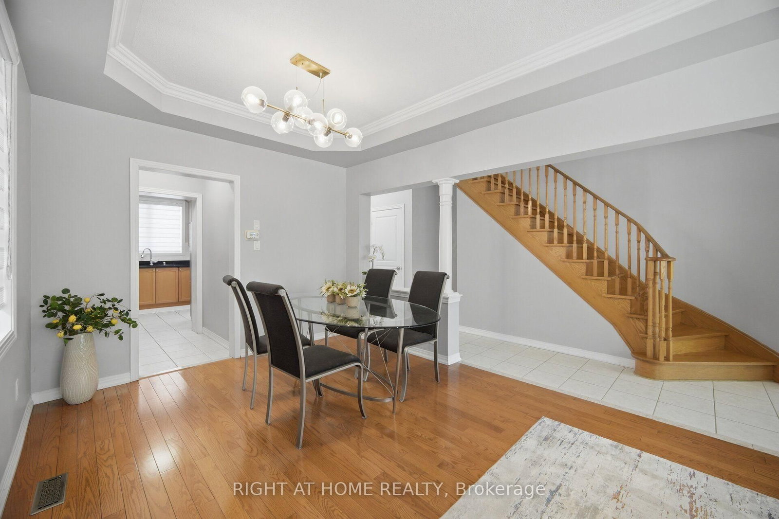 82 Starhill Crescent • Markham, ON photo 13