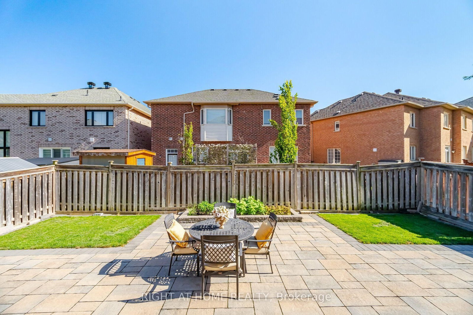 82 Starhill Crescent • Markham, ON photo 44