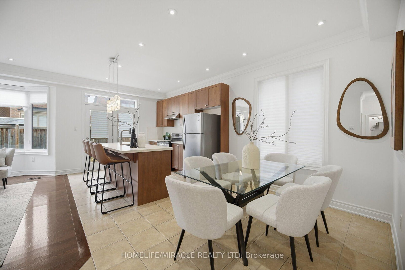 28 Kincardine Street • Vaughan, ON photo 9
