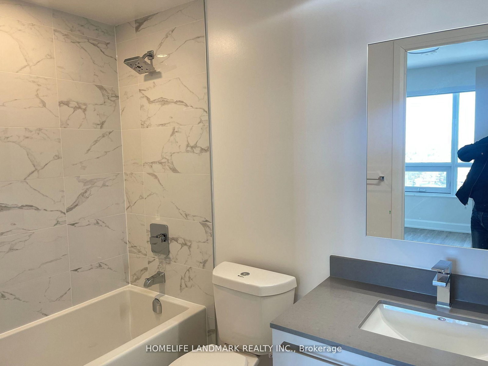 8 Water Walk Drive • #1810 • Markham, ON photo 6