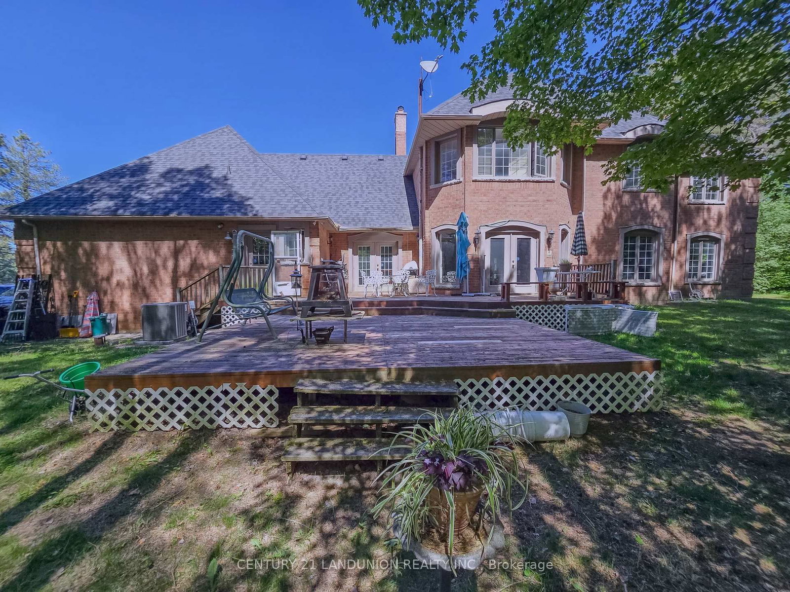 2 Heron Trail • Whitchurch-Stouffville, ON photo 21