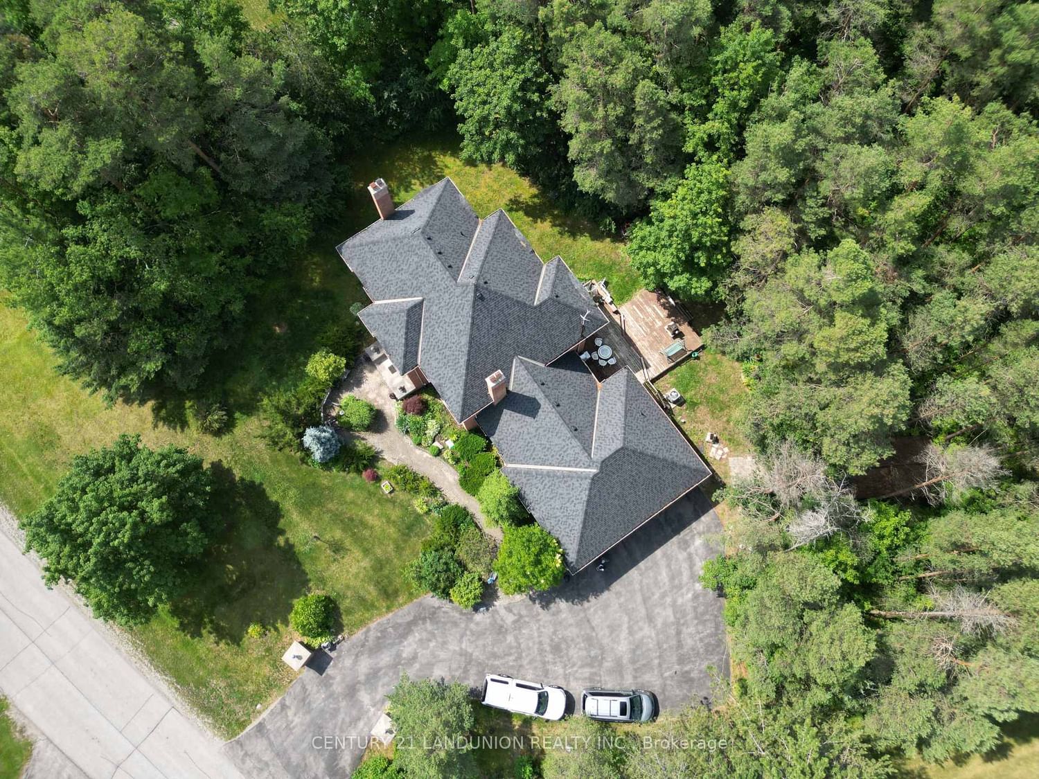 2 Heron Trail • Whitchurch-Stouffville, ON photo 26