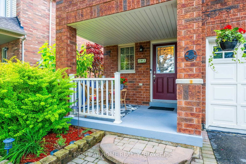 204 Burgess Crescent