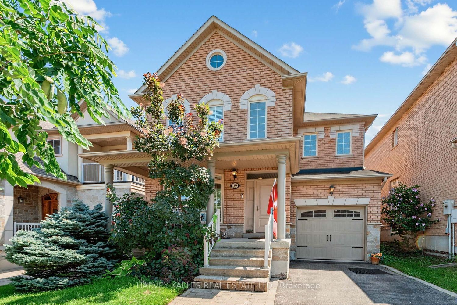 39 Chardonnay Drive • Vaughan, ON photo 1