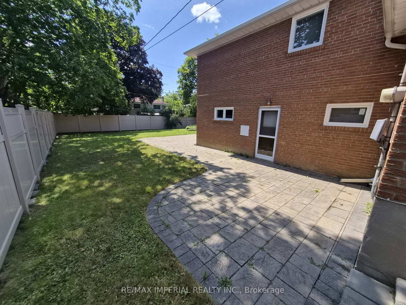 8 Multiflora Place