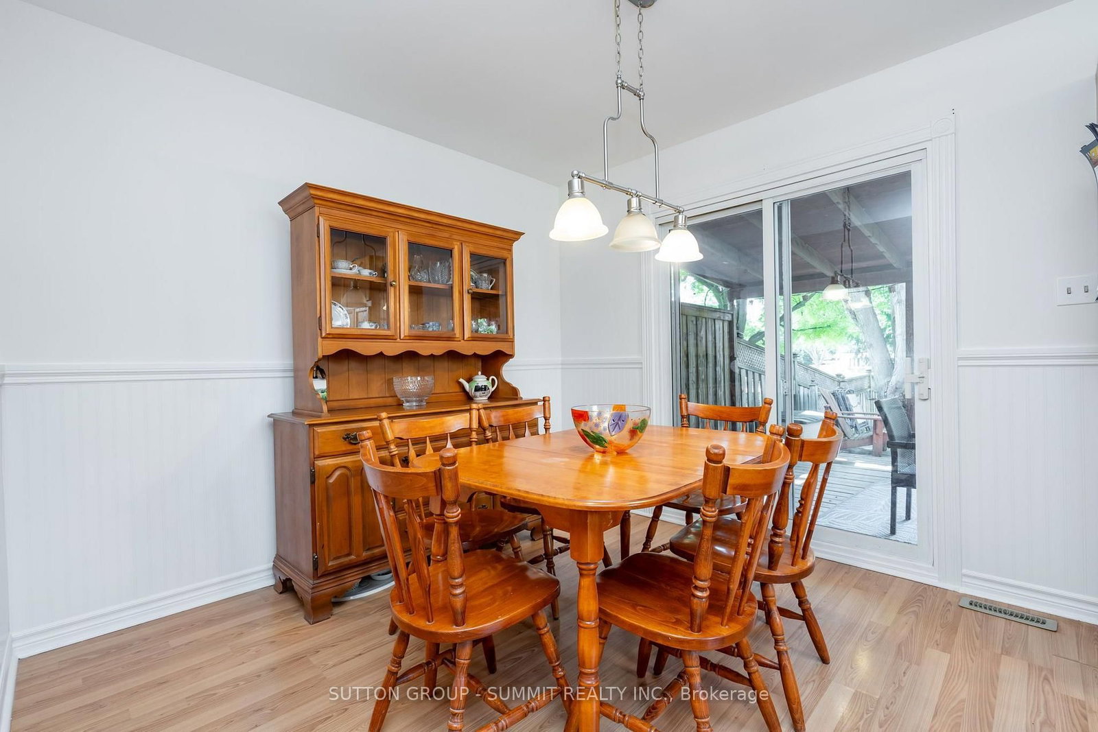 306 OAKWOOD Court • Newmarket, ON photo 11
