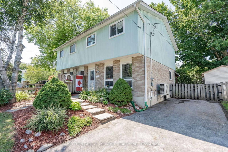 306 OAKWOOD Court