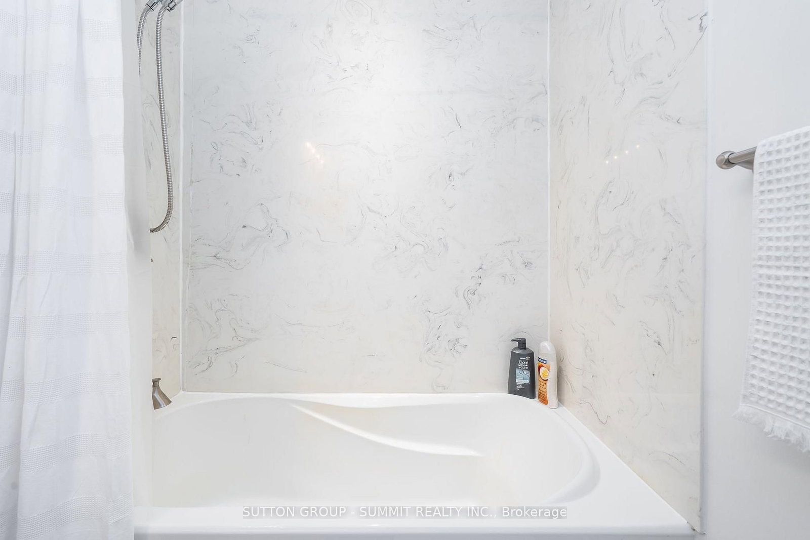 306 OAKWOOD Court • Newmarket, ON photo 30