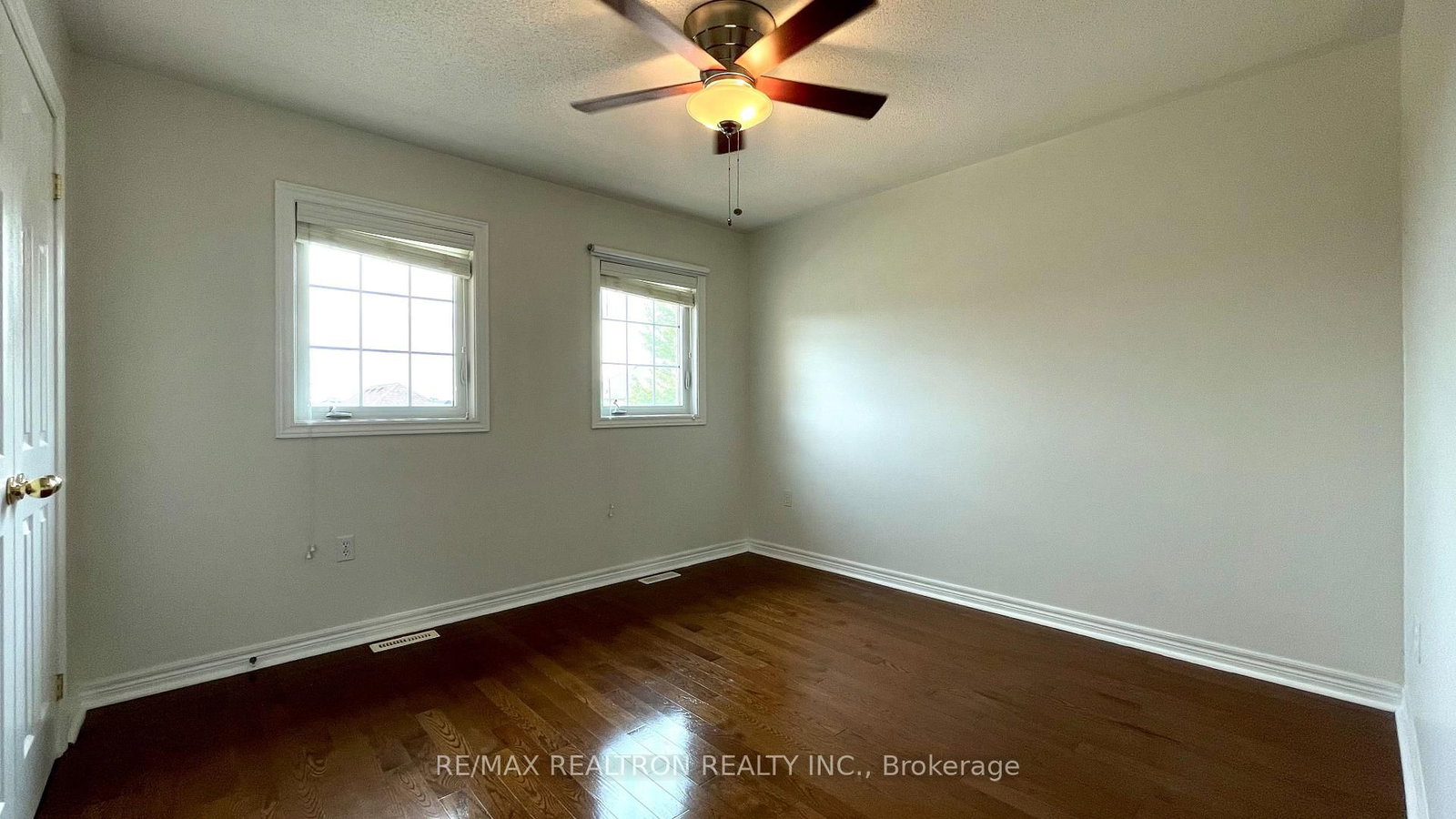 123 Woodbury Crescent • Newmarket, ON photo 18