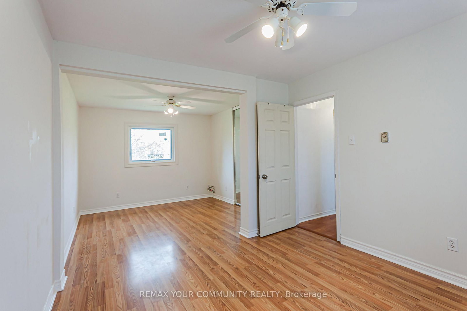 24730 Valley View Drive • Georgina, ON photo 12