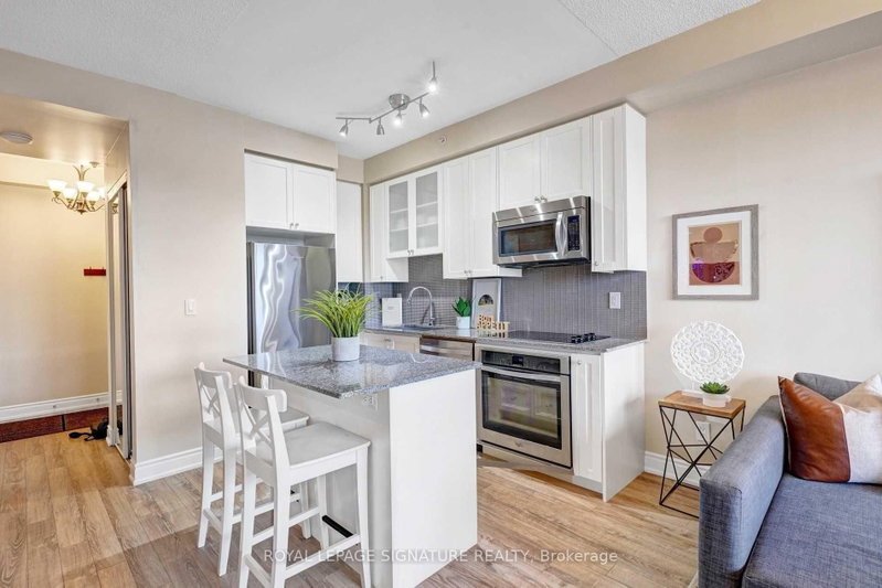 306A - 9088 Yonge Street