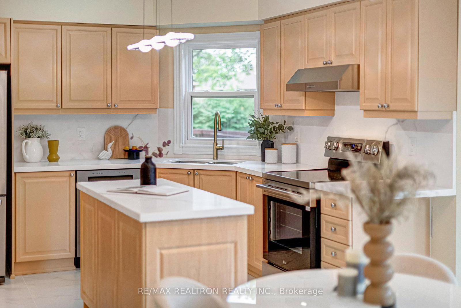 27 Captain Francis Drive • Markham, ON photo 32