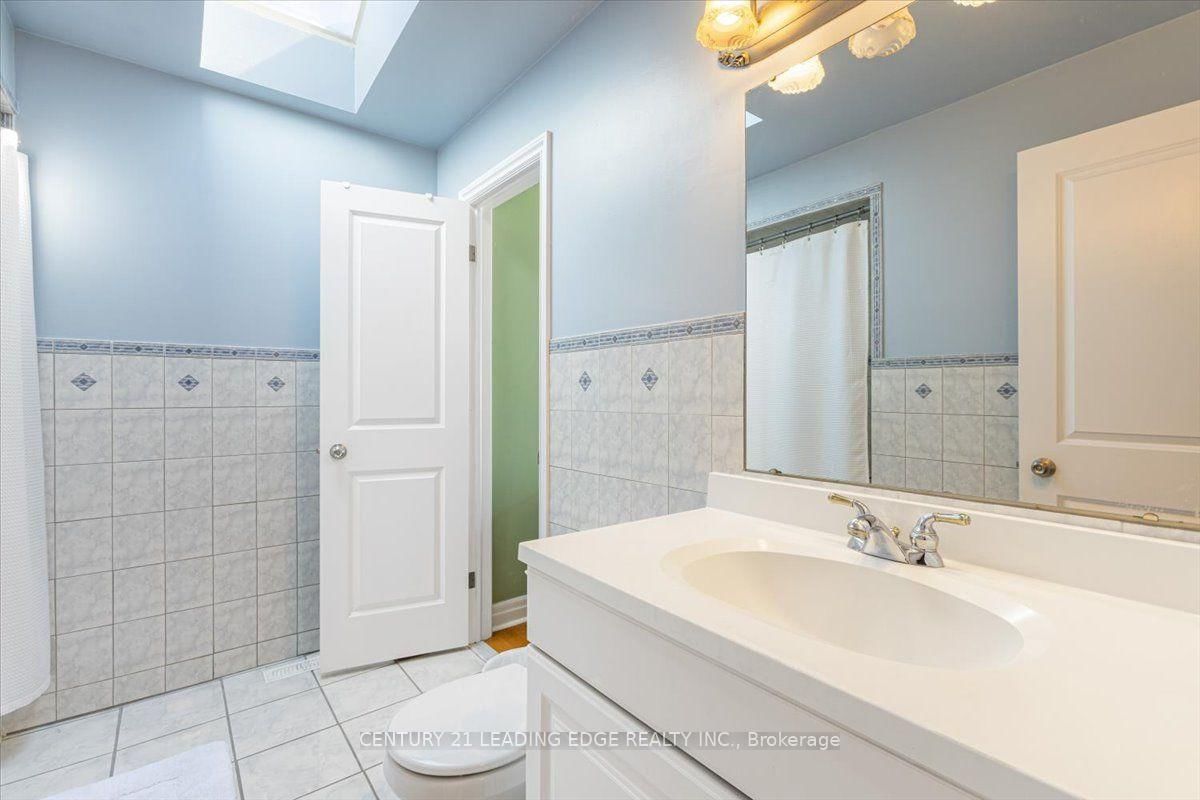 69 Parkinson Road • Markham, ON photo 15