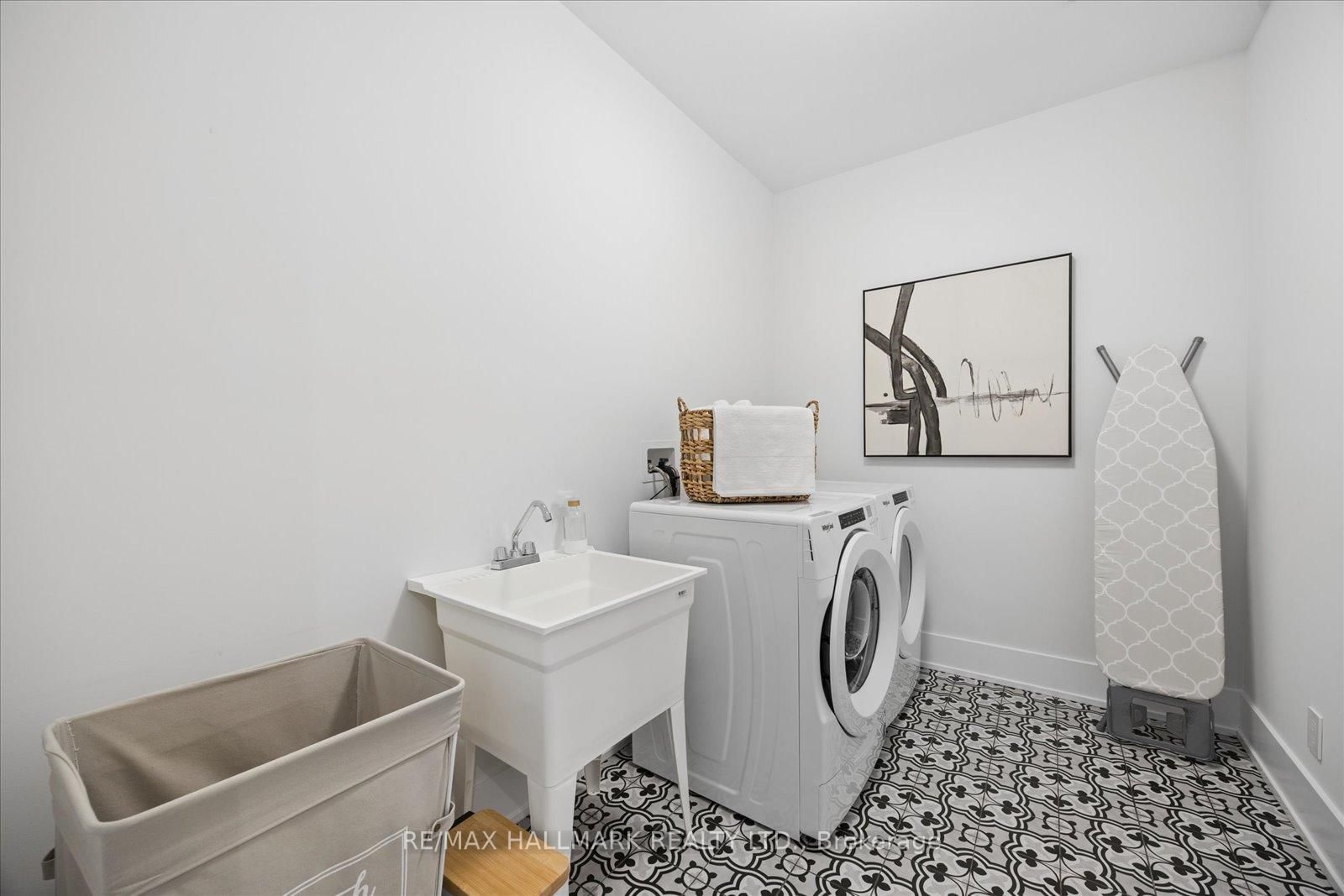 211 Busato Drive • Whitchurch-Stouffville, ON photo 37