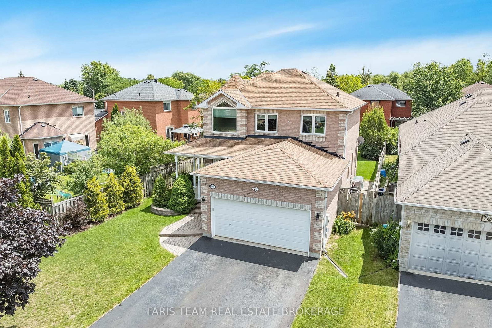 1948 Emerald Court • Innisfil, ON photo 1