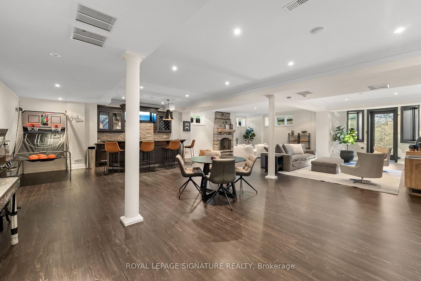 2 Spirea Crt, Markham, view 38