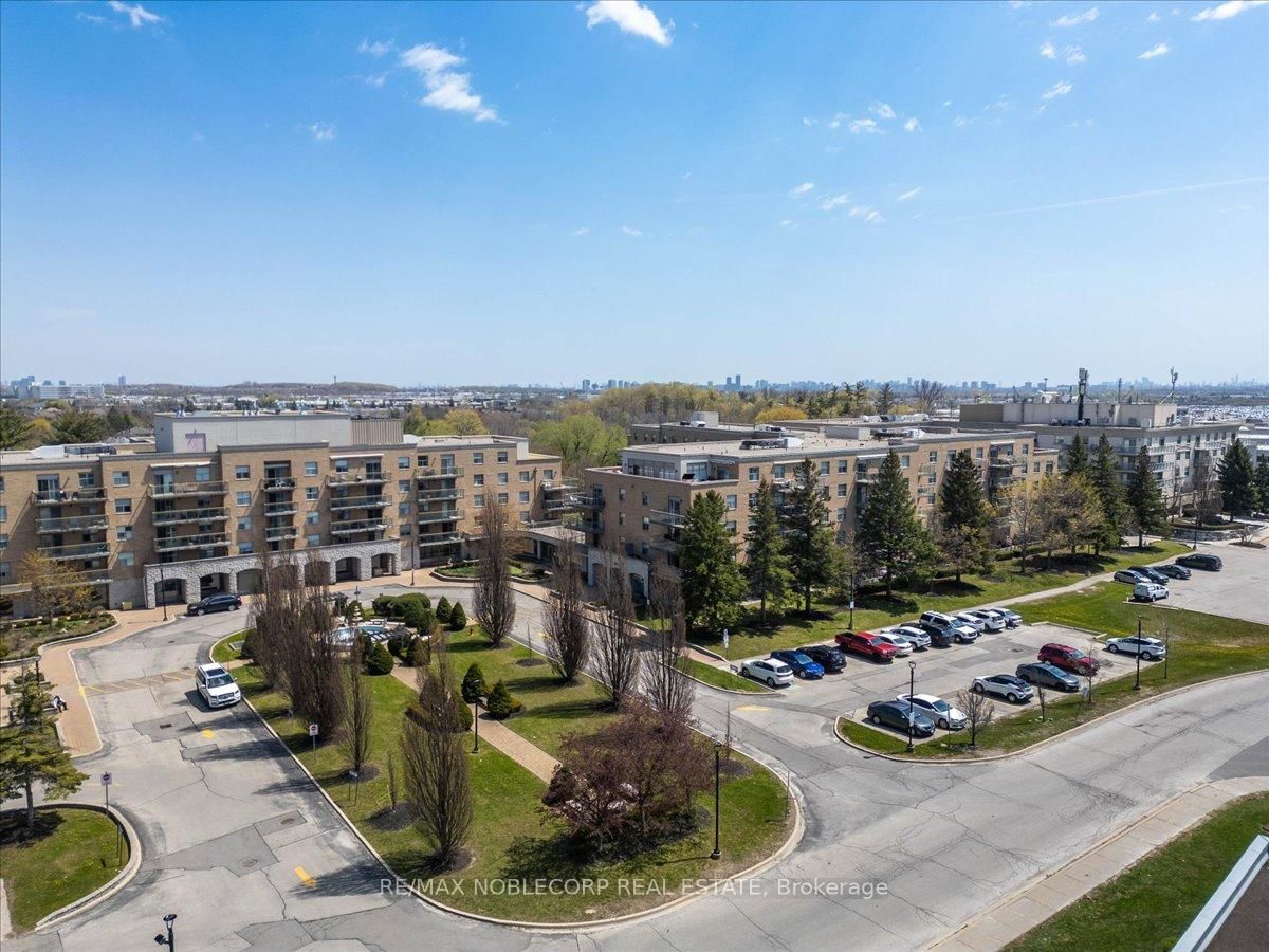 2502 Rutherford Road • #111 • Vaughan, ON photo 48