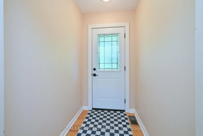 18 Doner Street • New Tecumseth, ON photo 5
