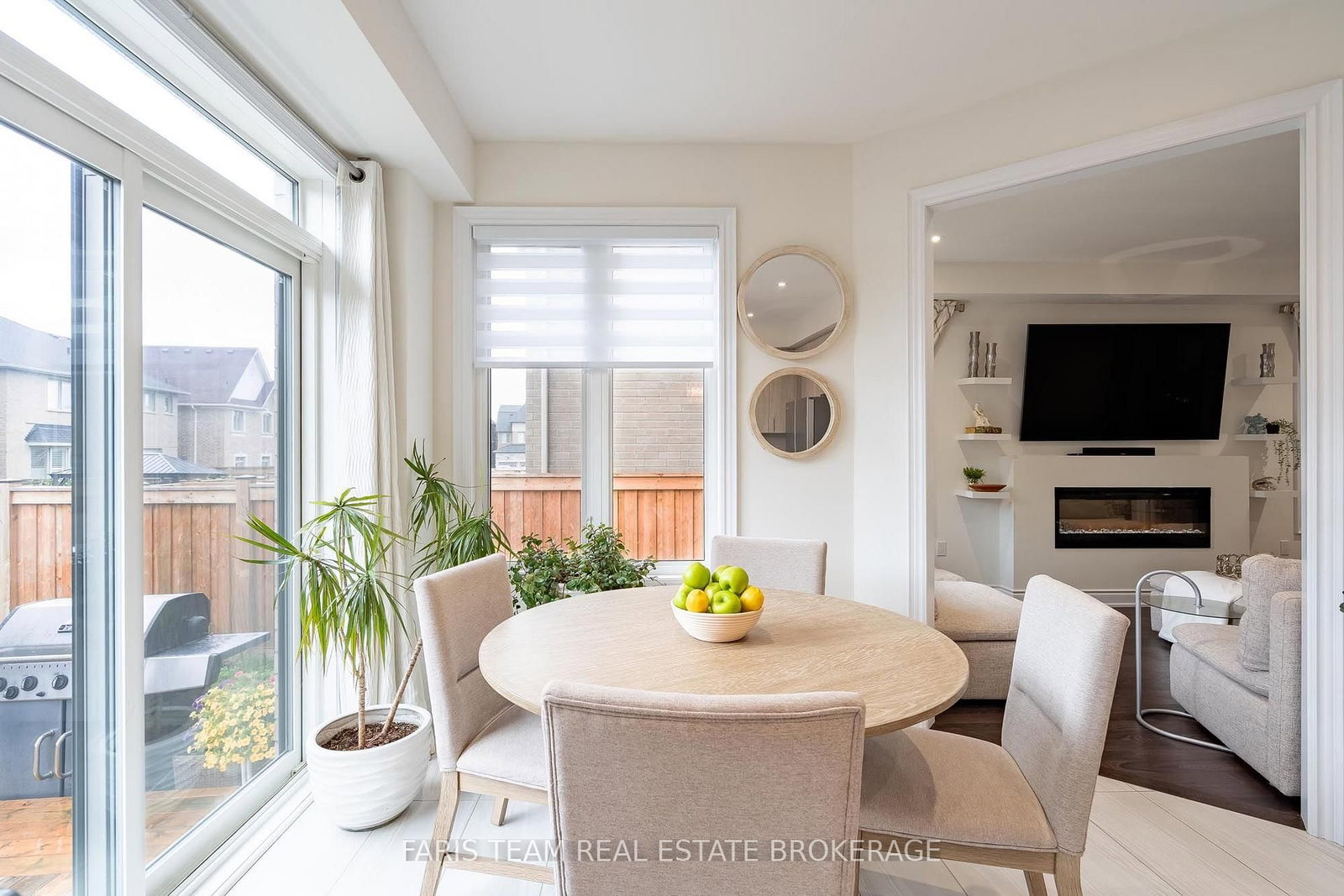 1352 Blackmore Street • Innisfil, ON photo 9
