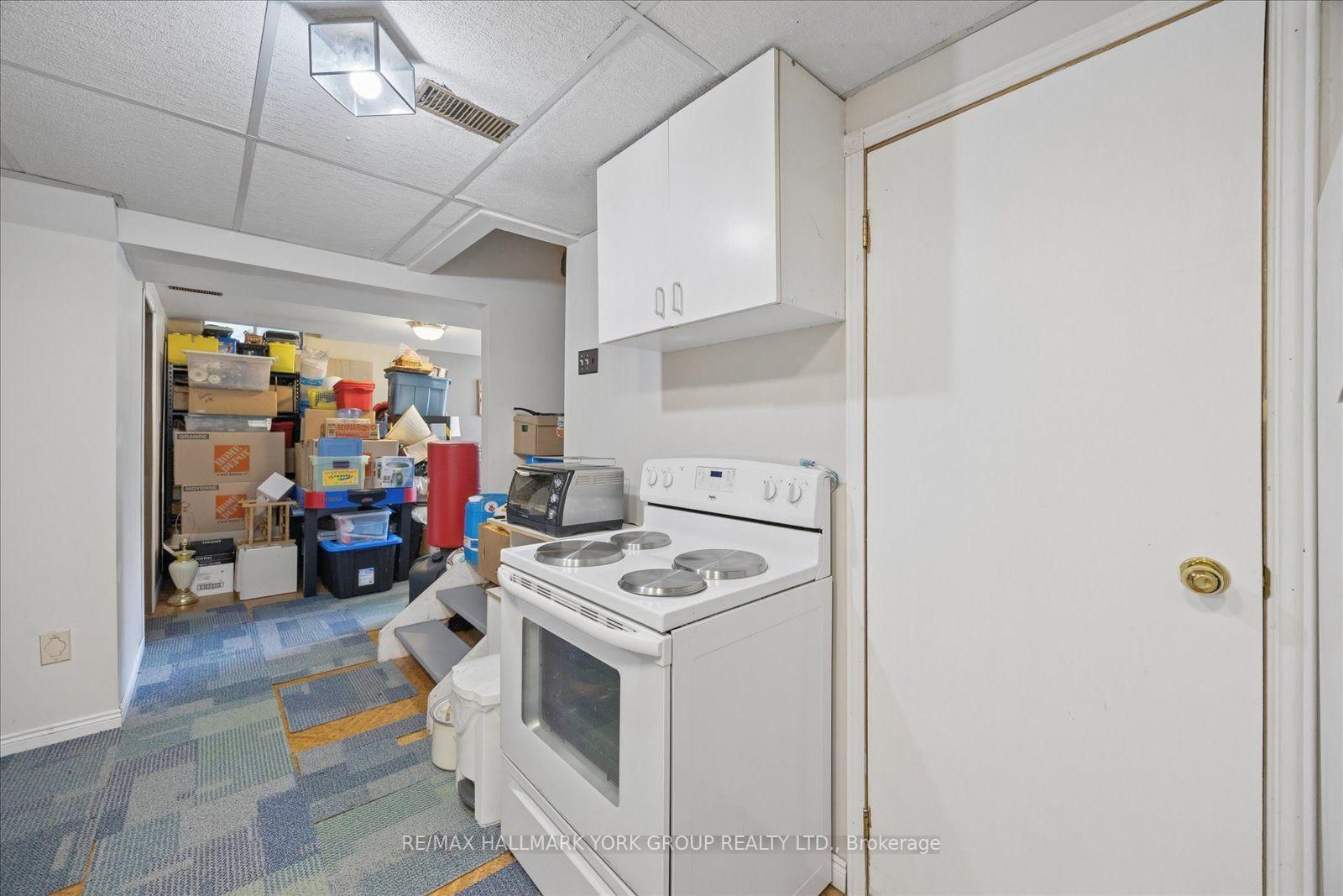 458 Chester Avenue • Newmarket, ON photo 36