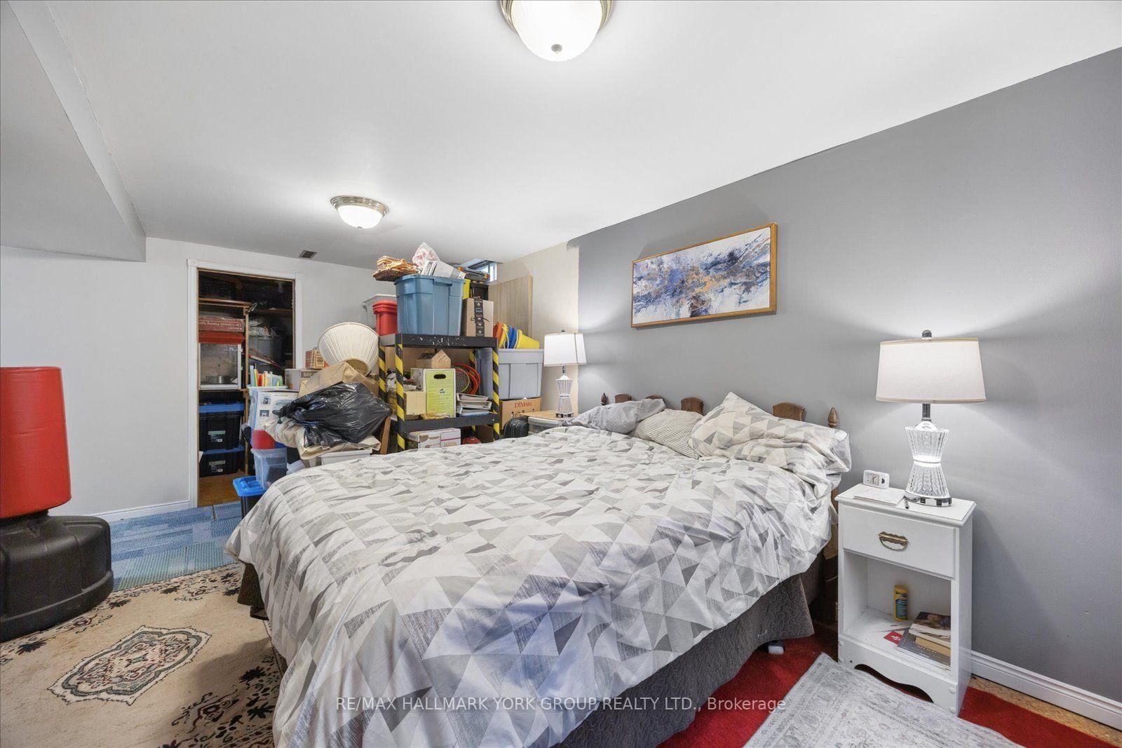 458 Chester Avenue • Newmarket, ON photo 38