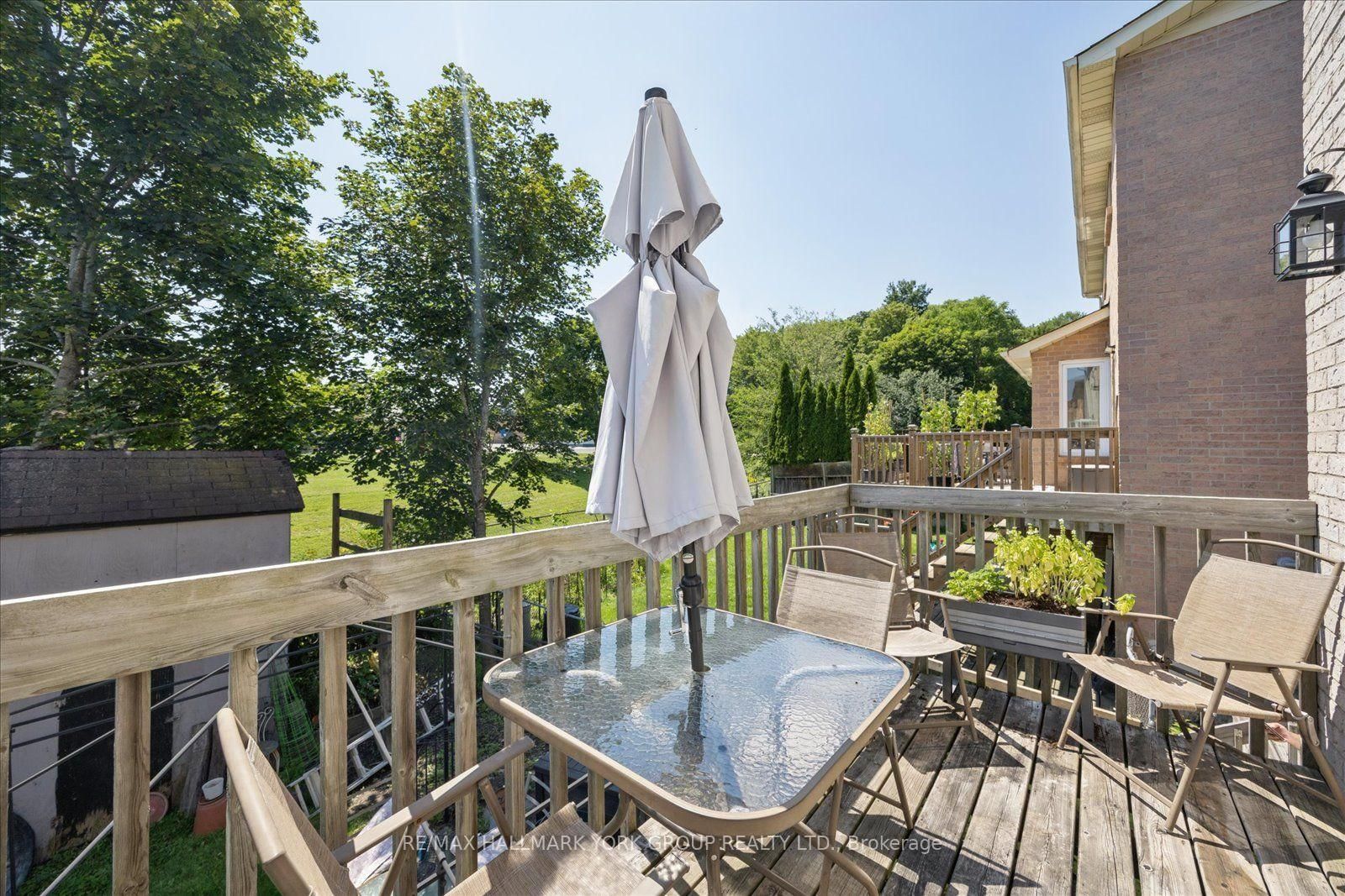 458 Chester Avenue • Newmarket, ON photo 41