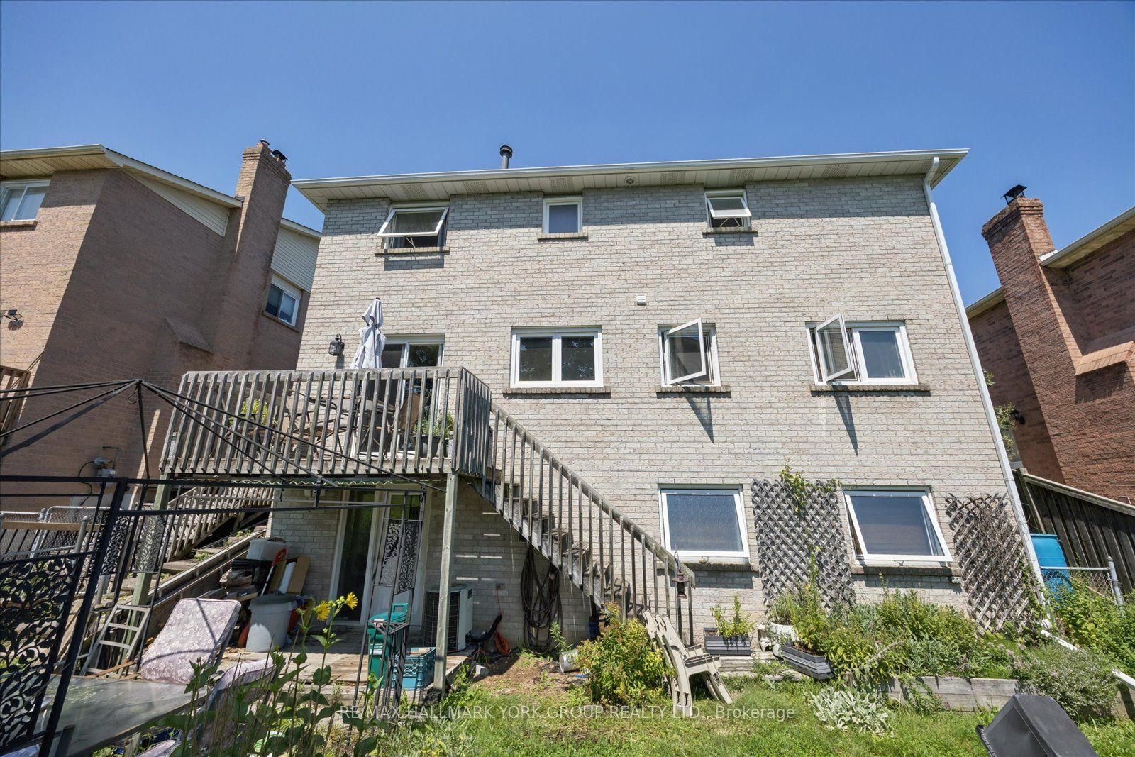 458 Chester Avenue • Newmarket, ON photo 45