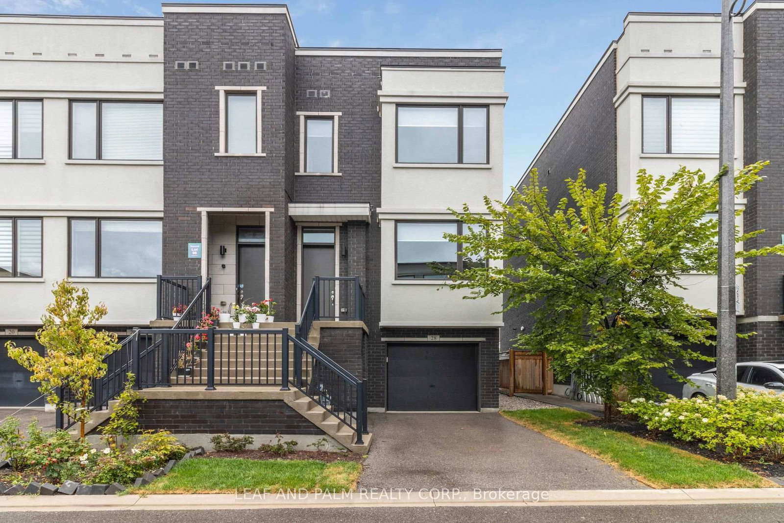 28 Cassila Way • Vaughan, ON photo 1