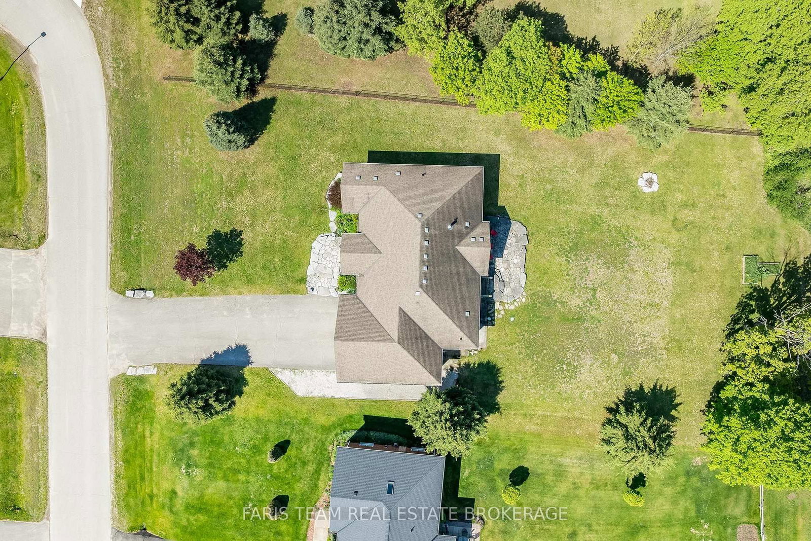Listing Image 46