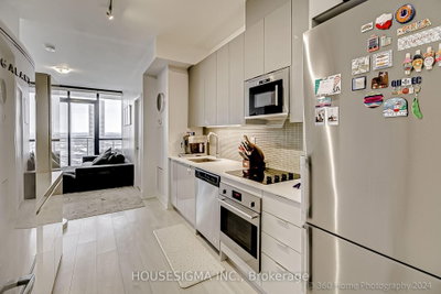 2916 Highway 7 Road W • #3105 • Vaughan, ON photo 6