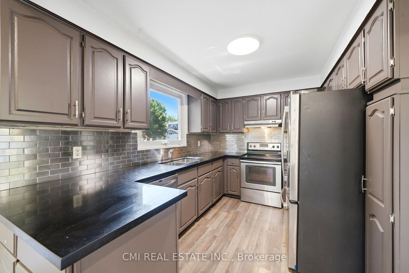 39 Camrose Drive • Georgina, ON photo 12