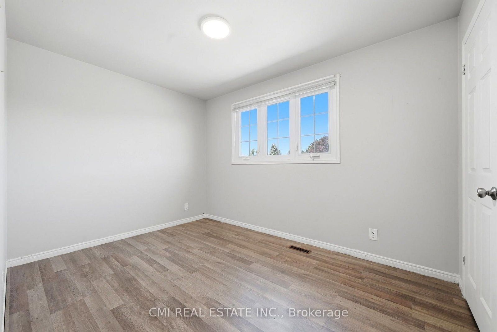 39 Camrose Drive • Georgina, ON photo 19