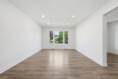 39 Camrose Drive • Georgina, ON photo 8