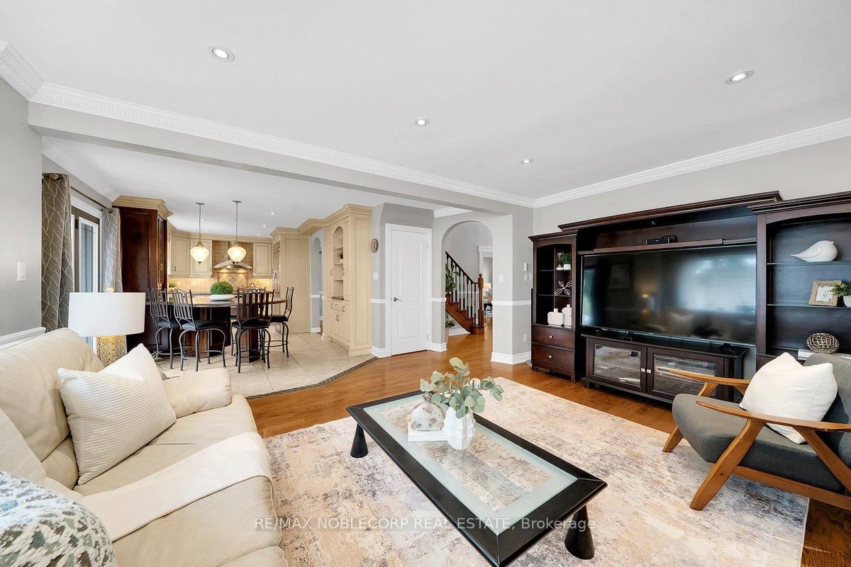 3 Castlehill Road • Vaughan, ON photo 13