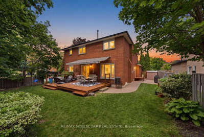 3 Castlehill Road • Vaughan, ON photo 2