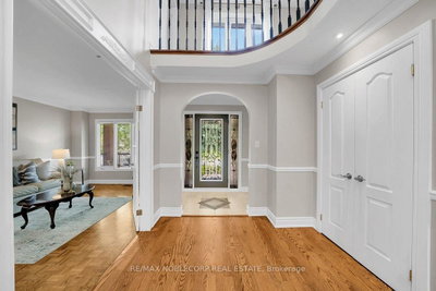 3 Castlehill Road • Vaughan, ON photo 4