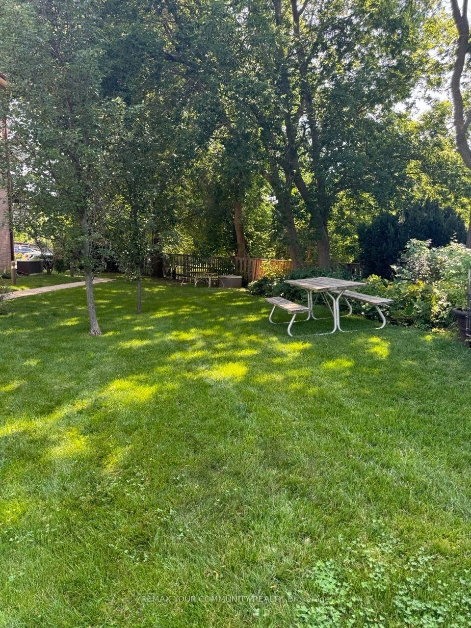 111 Grew Boulevard • #104 • Georgina, ON photo 5
