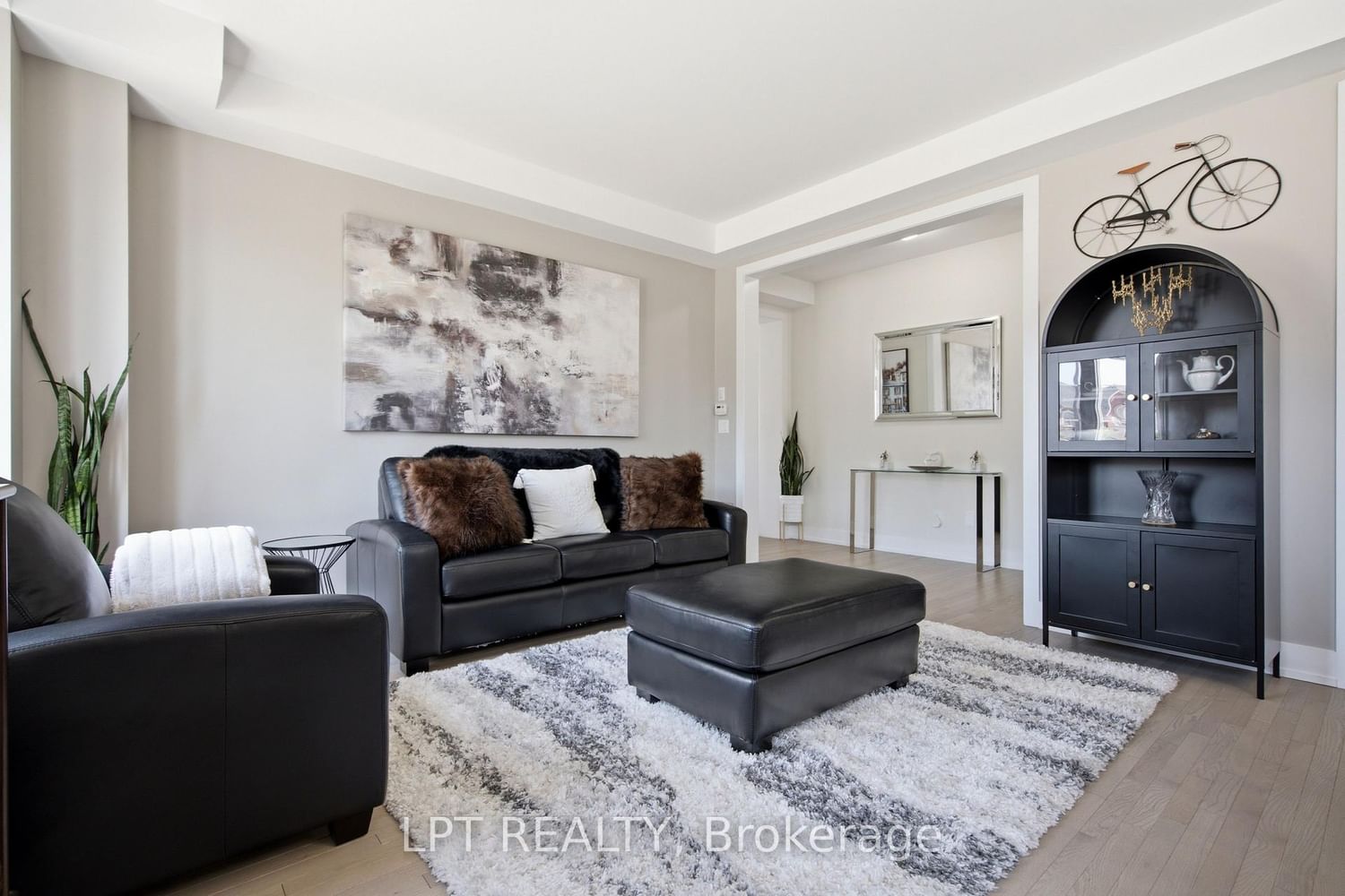 55 Marlene Johnston Drive • East Gwillimbury, ON photo 4