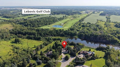 113 Offord Crescent • Aurora, ON photo 3