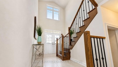 1537 Harker Street • Innisfil, ON photo 5