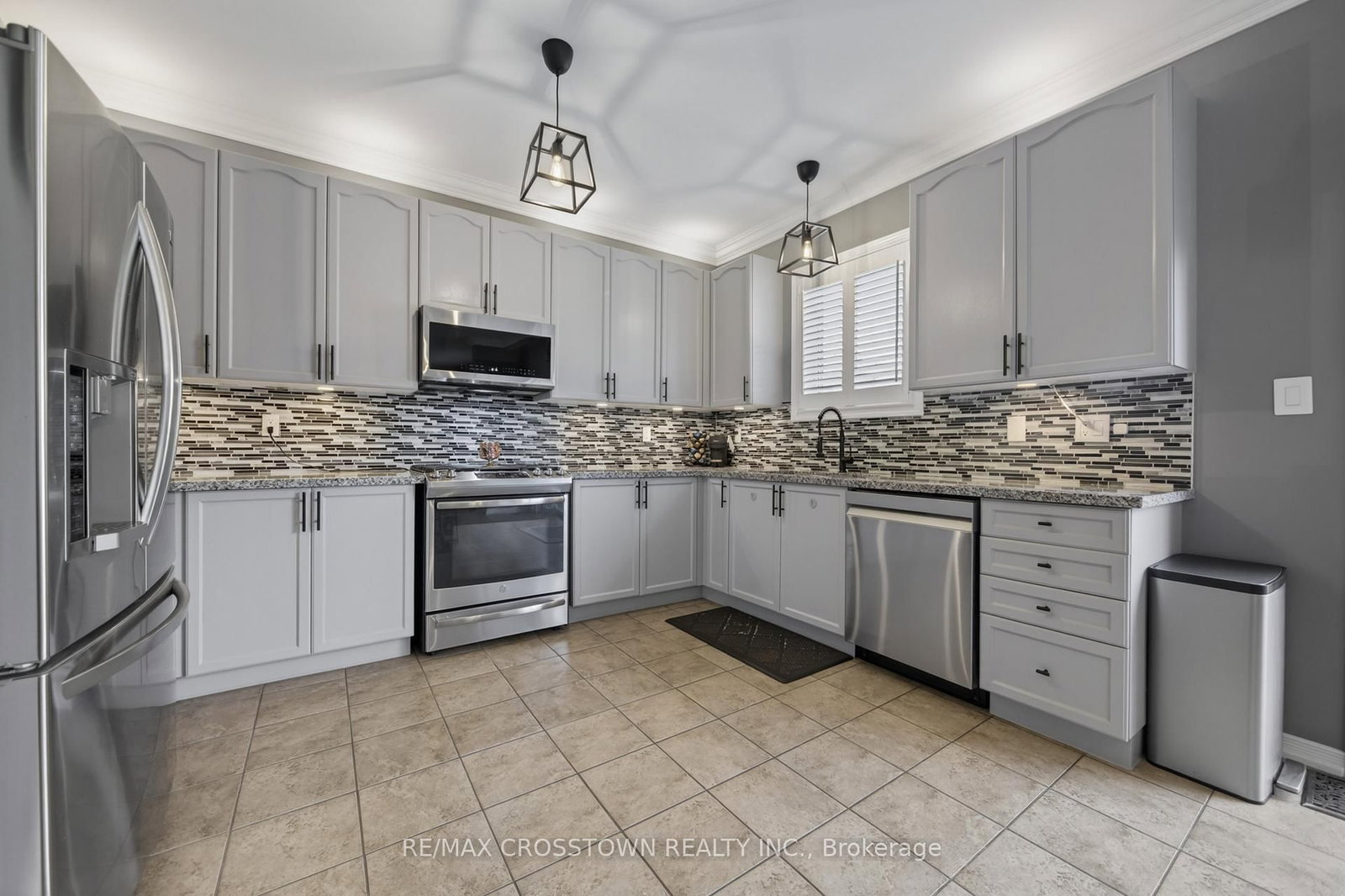 2197 Batters Loop • Innisfil, ON photo 20