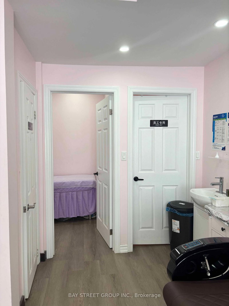 Room1