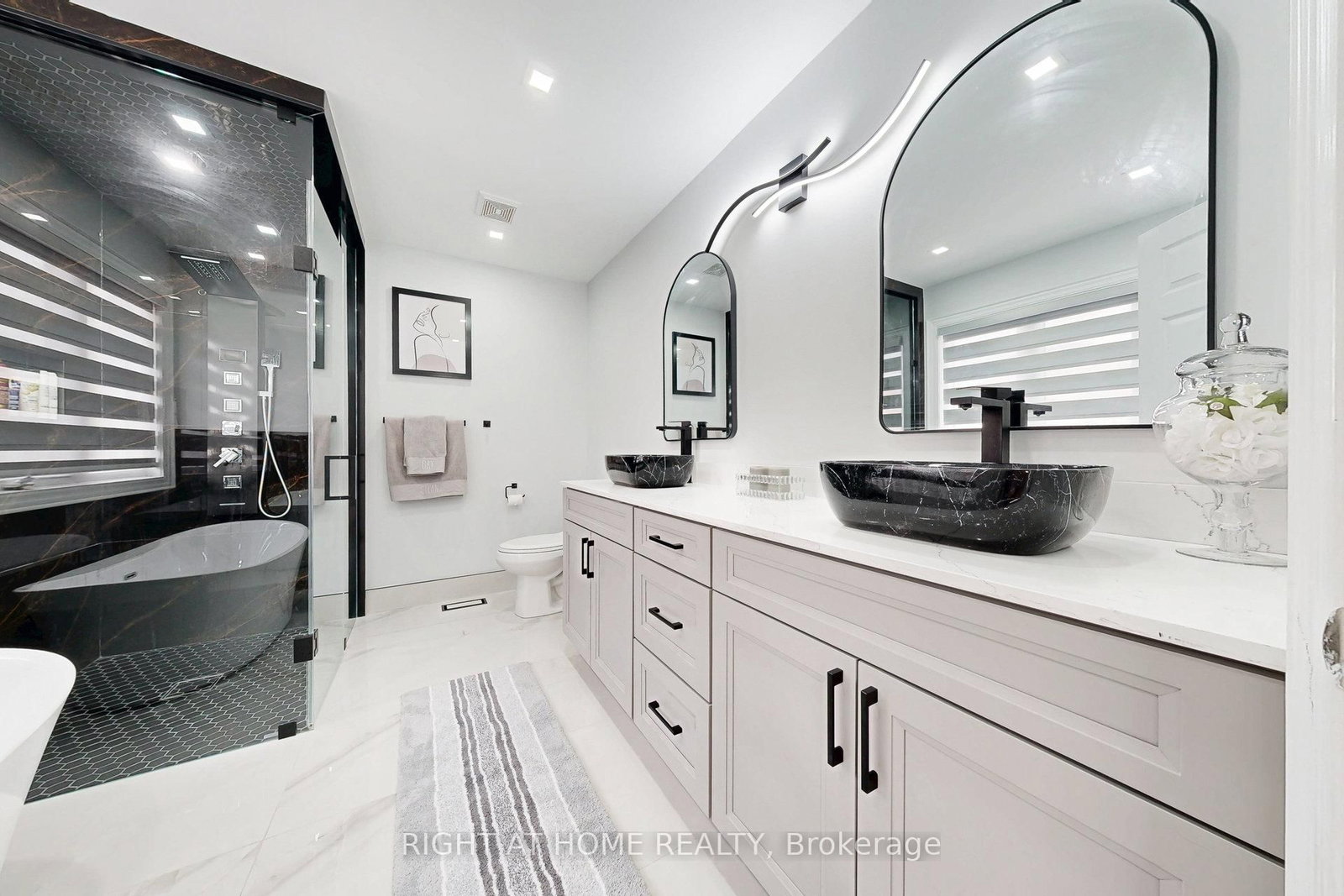 64 Williamson Family Hollow • Newmarket, ON photo 26