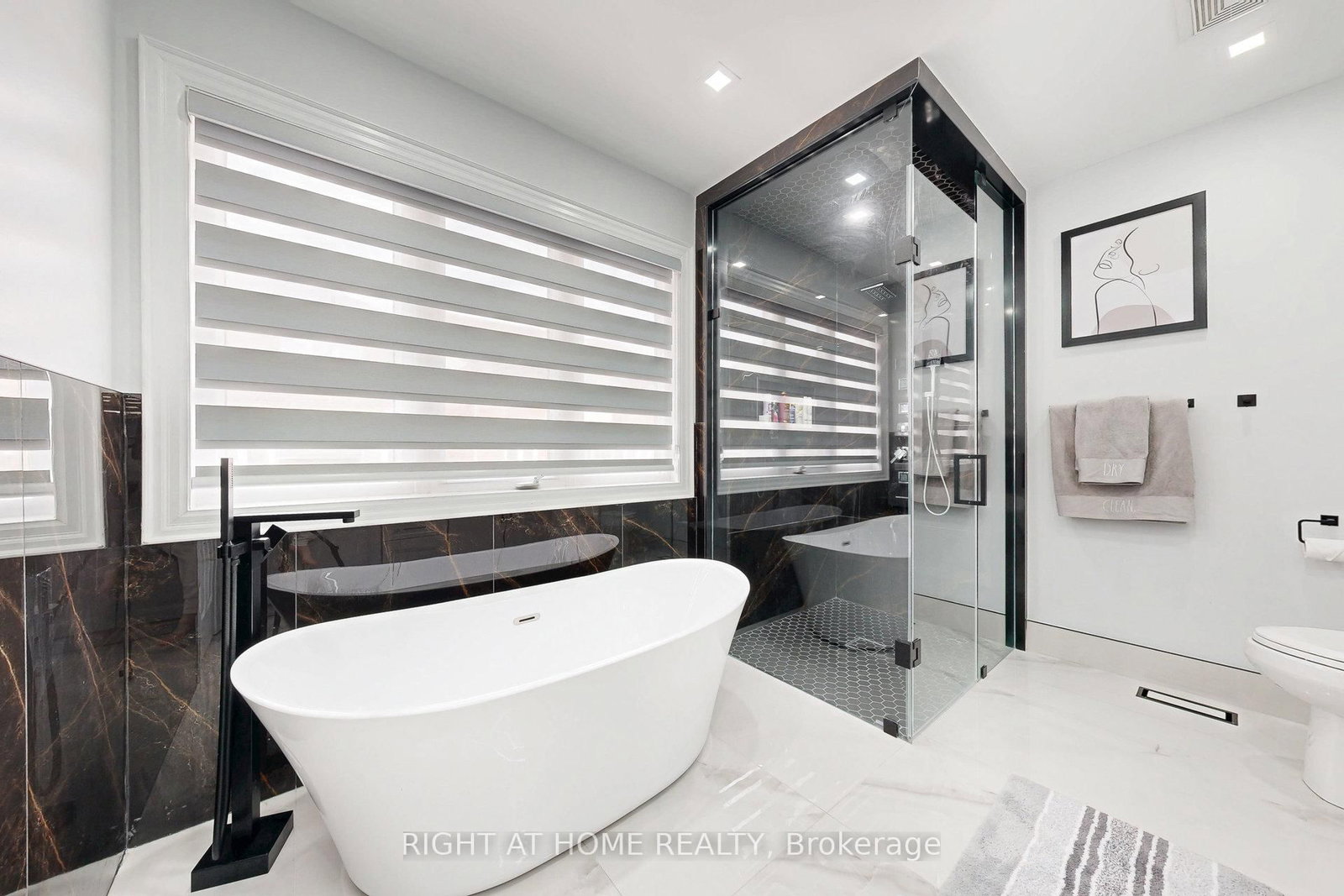 64 Williamson Family Hollow • Newmarket, ON photo 27