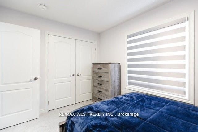31 Frederick Taylor Way • East Gwillimbury, ON photo 17